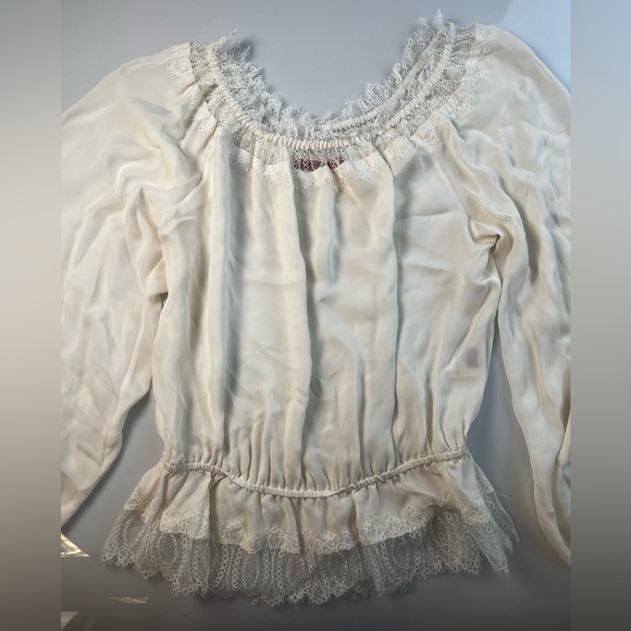 Tamara Mellon 100% Silk Lace Trim Cold Shoulder Blouse S58-7 - Picture 3 of 9